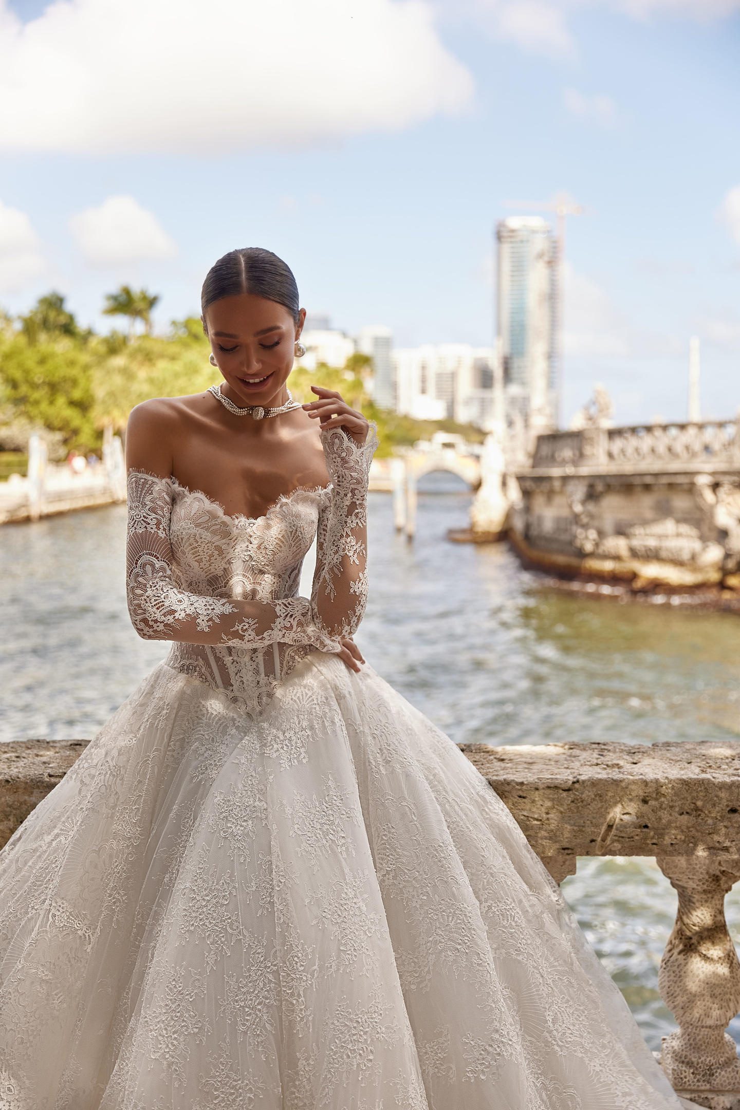 画像｜オクサーナムハ｜Aラインドレス｜カシオペア